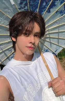 Dare to Crave QQ MUSIC SERIM photocard image