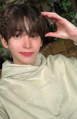 Dare to Crave QQ MUSIC JUNGMO photocard image