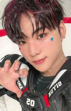 ONE HEARTED JUMP UP LUCKY DRAW SIYUN photocard image
