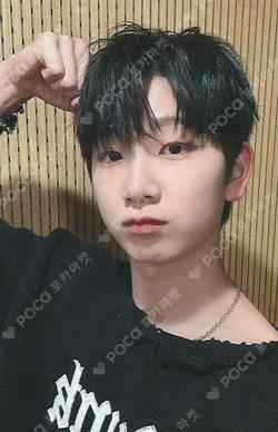 ONE HEARTED DEAR MY MUSE KYRELL photocard image
