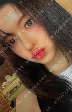Love Tune BROADCAST CHANELLE MOON photocard image