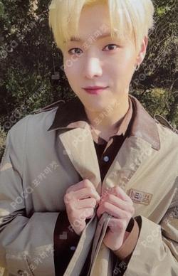 2022 SEASON’S GREETINGS Bizent Mall YONGHOON photocard image