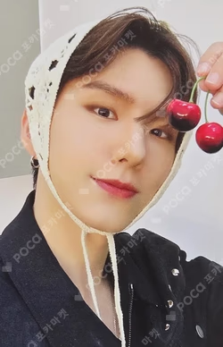 THE X APPLEMUSIC KIHYUN photocard image