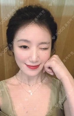 We are FANME SHUHUA photocard image
