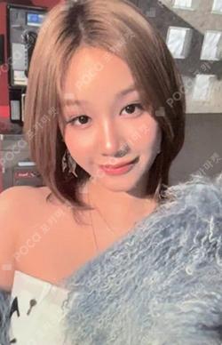 WE GO UP PATTERN Ver. PHARITA photocard image