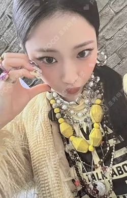 WE GO UP GO Ver. RUKA photocard image