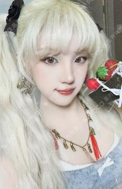 Motivation POP UP STORE PHOTOCARD SET YUQI photocard image