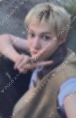 COLOR OUTSIDE THE LINES Blue Dream Media MARTIN photocard image