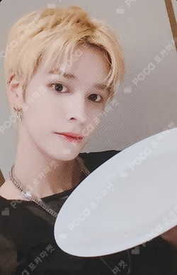 Dare to Crave WITHMUU SERIM photocard image