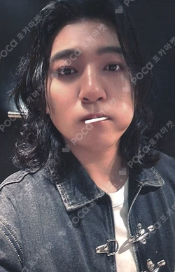 The DECADE WHOSFAN SUNGJIN photocard image