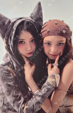 WE GO UP POSTCARD Ver. Unit photocard image
