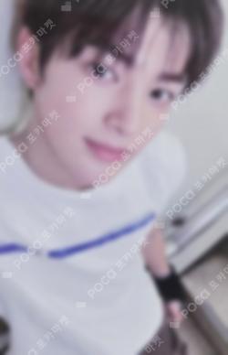 COLOR OUTSIDE THE LINES MUSIC KOREA LUCKY DRAW KEONHO photocard image