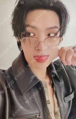 GOLDEN HOUR : Part.3 POP-UP PHOTOCARD HOLDER KEYRING MINGI photocard image