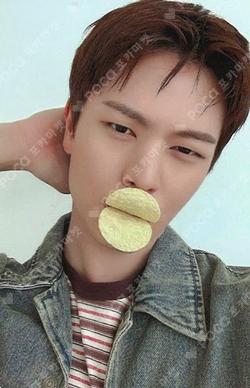 All About Blue EVERLINE YOOK SUNGJAE photocard image