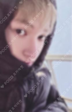 COLOR OUTSIDE THE LINES WEVERSE LUCKY DRAW MARTIN photocard image