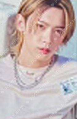 WHO WE ARE POP-UP STORE TRADING CARD SHUAIBO photocard image