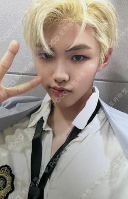 NEW TOMORROW B ver. Kim Gyu Rae photocard image