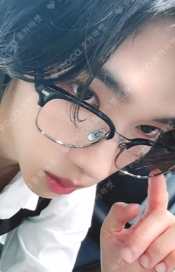 LOST BROADCAST Chael photocard image