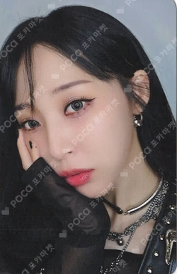 laundri YES24 Moon Byul photocard image