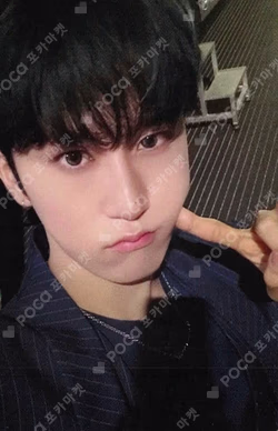 LOST JunWoo photocard image