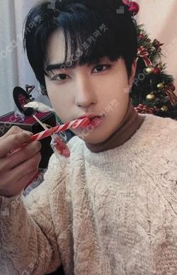 ‘ONE’ day in the ‘We’nter HARIN photocard image