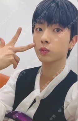 Planet Nine : ISOTROPY POP-UP STORE ALBUM PURCHASE BENEFITS KANGHYUN photocard image