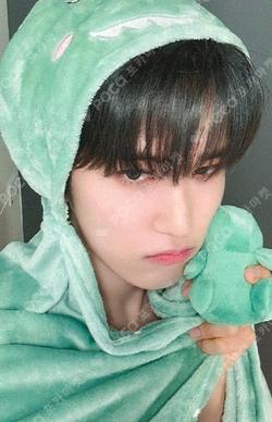 LOST APPLEMUSIC JunWoo photocard image