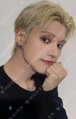 ATEEZ WOOYOUNG photocard image