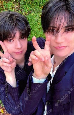 LOST Unit photocard image