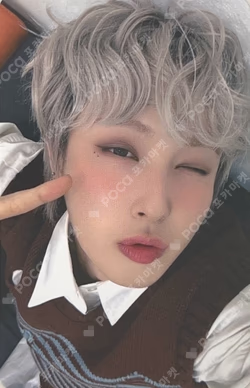 Planet Nine : ISOTROPY POP-UP STORE ALBUM PURCHASE BENEFITS GIUK photocard image