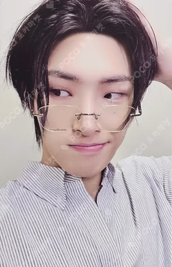 ATEEZ 7TH ANNIVERSARY OFFICIAL POP-UP '8ROOM' RANDOM PHOTOCARD PACK ver.A MINGI photocard image