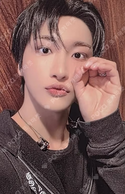 ATEEZ 7TH ANNIVERSARY OFFICIAL POP-UP '8ROOM' RANDOM PHOTOCARD PACK ver.A