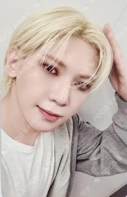 ATEEZ 7TH ANNIVERSARY OFFICIAL POP-UP '8ROOM' RANDOM PHOTOCARD PACK ver.A YEOSANG photocard image