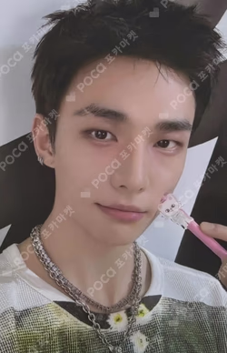 Stray Kids World Tour dominATE : celebrATE NECKLACE by Hyunjin