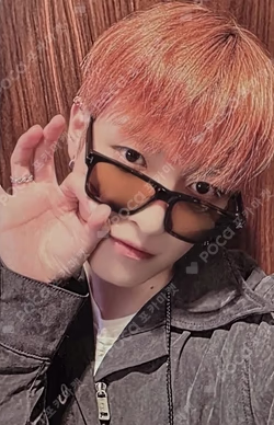 ATEEZ 7TH ANNIVERSARY OFFICIAL POP-UP '8ROOM' RANDOM PHOTOCARD PACK ver.A HONGJOONG photocard image