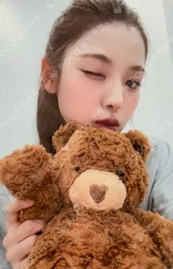 Not Just Pretty POSTERBOOK Ver. KTOWN4U LUCKY DRAW MAI photocard image