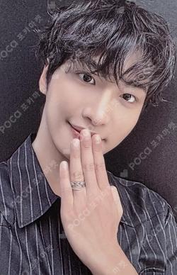 ATEEZ 7TH ANNIVERSARY OFFICIAL POP-UP '8ROOM' RANDOM PHOTOCARD PACK ver.A SEONGHWA photocard image