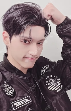 ATEEZ 7TH ANNIVERSARY OFFICIAL POP-UP '8ROOM' RANDOM PHOTOCARD PACK ver.A