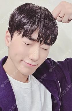 ATEEZ 7TH ANNIVERSARY OFFICIAL POP-UP '8ROOM' RANDOM PHOTOCARD PACK ver.A SAN photocard image