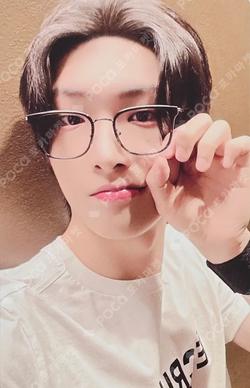 ATEEZ 7TH ANNIVERSARY OFFICIAL POP-UP '8ROOM' RANDOM PHOTOCARD PACK ver.A MINGI photocard image