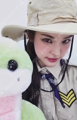 Not Just Pretty PHOTOBOOK Ver. APPLEMUSIC LUCKY DRAW MAI photocard image