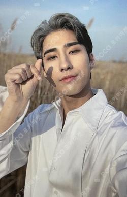 STUDIO WE : Recording #2 DMC MUSIC HARIN photocard image