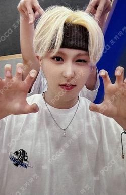 Planet Nine : ISOTROPY DEAR MY MUSE GIUK photocard image