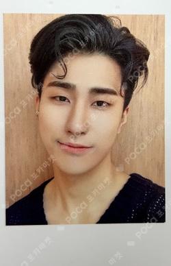 ONEWE WEVE 1st V MEMBERSHIP KIT HARIN photocard image