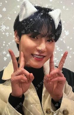 Planet Nine : VOYAGER EVERLINE LUCKY DRAW YONGHOON photocard image