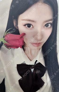 MEOVV 1st Anniversary EVENT ANNA photocard image