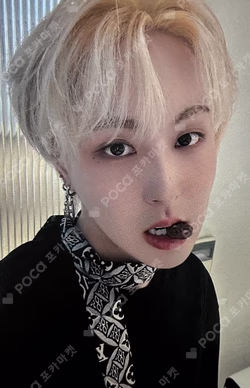 Planet Nine : ISOTROPY SOUND WAVE GIUK photocard image