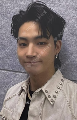 Archive 1: [Road Runner] TOWER RECORDS JAY B photocard image