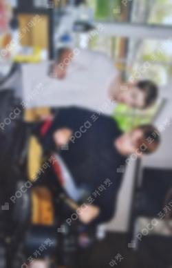 HYPE VIBES POP-UP TURN-AROUND PHOTOCARD FRAME Unit photocard image