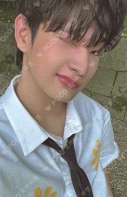 DKZ 2025 SEASON'S GREETINGS GiSeok photocard image